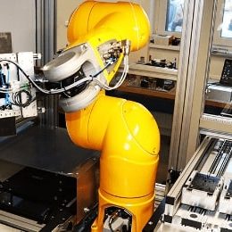 Industrial automation, robotization, průmyslová automatizace, výrobní linky, konstrukce strojů, jednoúčelové stroje